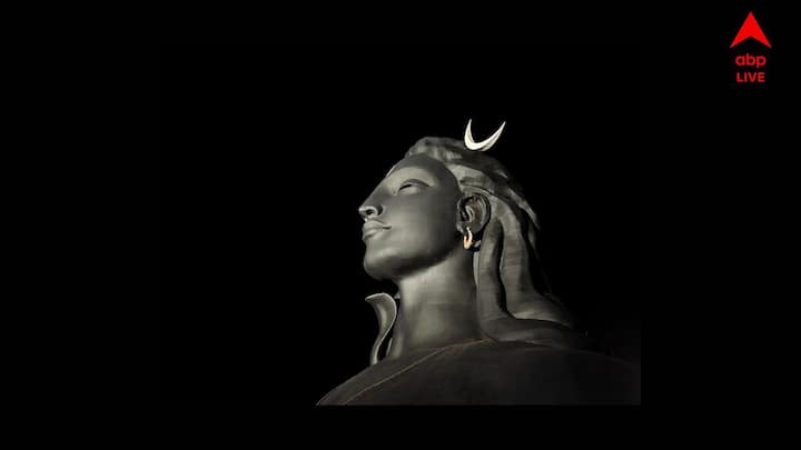 কর্কট রাশির মানুষেরা সাধারণত আবেগপ্রবণ ও সংবেদনশীল স্বভাবের হন। সম্পর্ককে তাঁরা অত্যন্ত গুরুত্ব দেন। কেউ তাঁদের কষ্ট দিলে তা সহজে ভুলতে পারেন না। তবে ধৈর্য ও আন্তরিকতার মাধ্যমে জীবনে এগিয়ে যাওয়ার চেষ্টা করেন। আর এঁরা ভগবান শিবের বিশেষ প্রিয়।