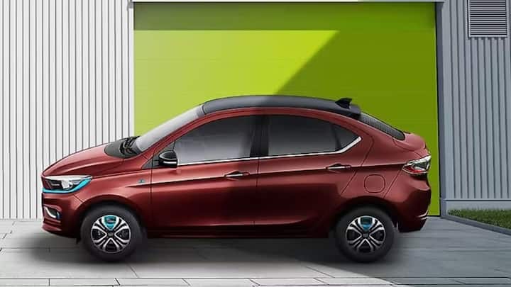 अगर आप हैचबैक की बजाय सेडान खरीदना चाहते हैं, तो Tata Tigor EV एक बढ़िया विकल्प हो सकती है. इसमें बड़ा बूट स्पेस मिलता है, जिससे फैमिली ट्रिप और ज्यादा सामान ले जाने में आसानी होती है. इसकी ड्राइविंग भी काफी स्मूद है और इलेक्ट्रिक होने की वजह से रनिंग कॉस्ट भी कम रहती है.