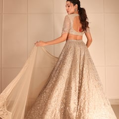 Neha Shetty Photo: લહેંગામાં ગોર્જિયસ લાગી નેહા શેટ્ટી, તસવીરો થઈ વાયરલ