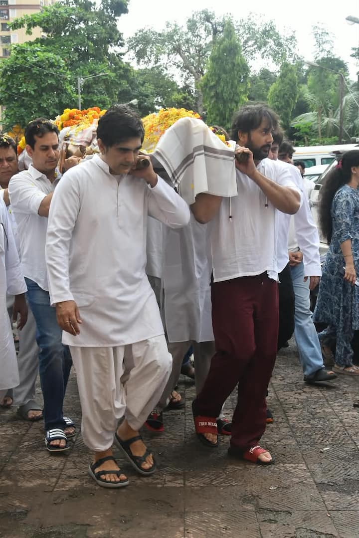 एक्टर प्रदीप रावत ने 74 साल की उम्र में दुनिया को अलिवदा कह दिया है. कैंसर से निधन उनका हो गया है.
