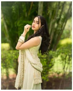 Anchor Charmilla: చుడిదార్‌లో చర్మిల ... హ్యాపెనింగ్ యాంకర్ లేటెస్ట్ ఫోటోలు