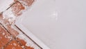 Tile Cleaning Tips: पीली हो गई है सफेद टाइल्स, बिना मेहनत ऐसे करें साफ