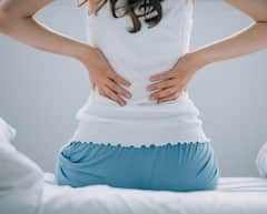 Health: 40 વર્ષની ઉંમર બાદ મહિલાઓમાં કેમ વધી જાય છે કમરનો દુખાવો, કરો આ ઉપાય