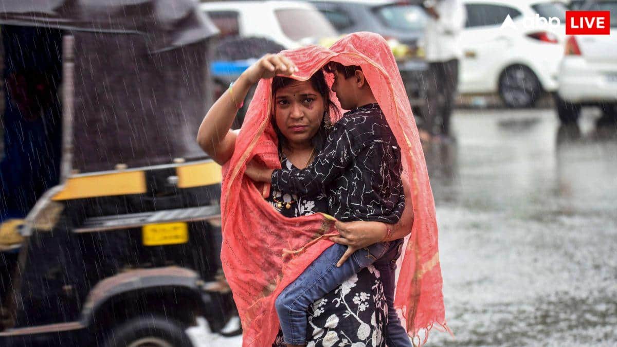 असम में बाढ़ से 98 की मौत, हिमाचल से बंगाल तक IMD का अलर्ट, UP-बिहार में कैसा मौसम?