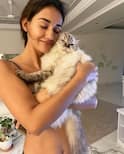 International Cat Day 2026: इन बॉलीवुड एक्ट्रेसेस की फेवरेट हैं उनकी बिल्लियां, कहलाती हैं 'कैट मॉम्स'