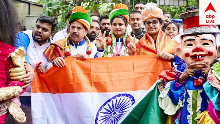 এবারের কমনওয়েলথ গেমসে ভারতের ঝুলিতে এসেছে ১৩টি সোনা, ১৭টি রুপো এবং ৯টি ব্রোঞ্জ।