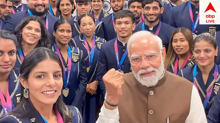 ভারতীয় ক্রীড়াক্ষেত্রে নরেন্দ্র মোদির জনপ্রিয়তা আকাশছোঁয়া। তিনি এর আগেও বিভিন্ন সময়ে ক্রীড়াবিদদের সঙ্গে দেখা করেছেন।