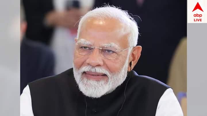 প্রধানমন্ত্রী নরেন্দ্র মোদি ভারতের কমনওয়েলথ গেমসে পদকজয়ীদের সঙ্গে দেখা করলেন। তাঁদের শুভেচ্ছা জানালেন।