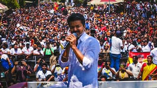तामिळनाडूच्या 21 खासदारांचा मतदारसंघ पुनर्रचना विधेयकाला कडाडून विरोध! सीएम विजय यांनी बोलावलेल्या बैठकीला DMK आणि AIADMK खासदारांनी पाठ फिरवली