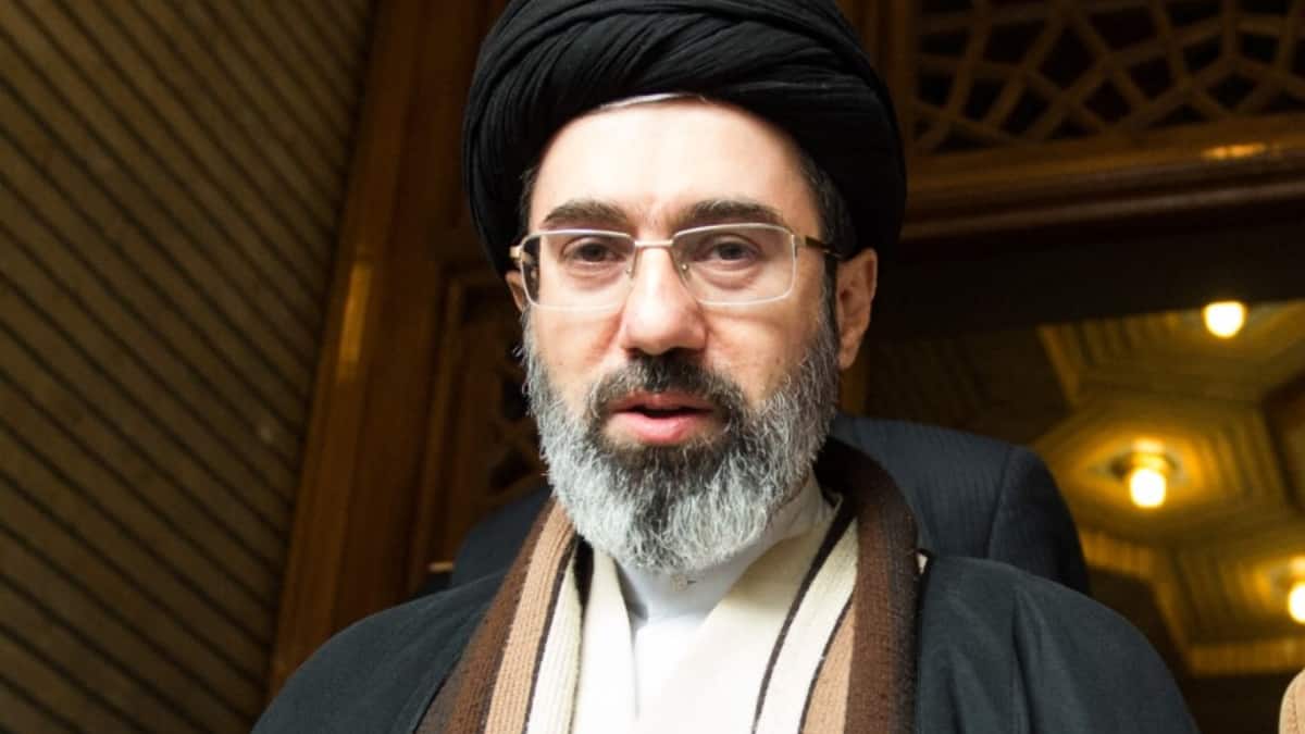 Mojtaba Khamenei Video: ஈரான் தலைவர் மொஜ்தபா எங்கே, எப்படி இருக்கிறார்.? உடல்நிலை குறித்த யூகங்களுக்கிடையே வெளியான வீடியோ