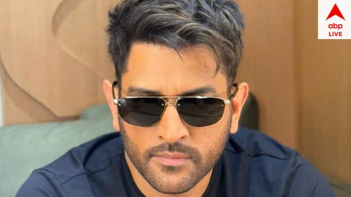 আন্তর্জাতিক ক্রিকেটে সবচেয়ে বেশি ম্য়াচে নেতৃত্ব দেওয়ার নজির রয়েছে মহেন্দ্র সিংহ ধোনির দখলেই। তিন ফর্ম্য়াট মিলিয়ে মোট ৩৩২ ম্য়াচে নেতৃত্ব দিয়েছেন তিনি।
