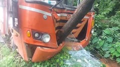 Raigad Accident News: चालकांचे नियंत्रण सुटले अन् रायगडमध्ये दोन एसटीचा भीषण अपघात, एक झाडावर आदळली, दुसरी रस्त्याच्या कडेला घसरली, PHOTO