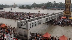 Mahashivratri 2026: Haridwar Drowns In Devotion As Massive Crowds Throng Ganga Ghats