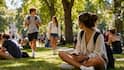 What Is SABSing? Why College Students Are Embracing The ‘See And Be Seen’ Dating Trend