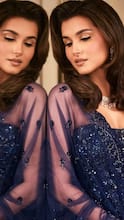 Tara Sutaria look: तारा सुतारियाचा ग्लॅमरस लूक चर्चेत; नेव्ही ब्लू लेहंग्यातला अंदाज पाहून चाहते घायाळ; ‘Toxic’मध्ये उडवणार चाहत्यांची झोप!