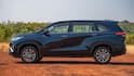 Toyota 7 Seater: நாட்டின் பெஸ்ட் 7 சீட்டர் - டொயோட்டா தரும் 5 பயங்கரமான அப்டேட்கள் - மைலேஜ் ஏறுமா? விலை?