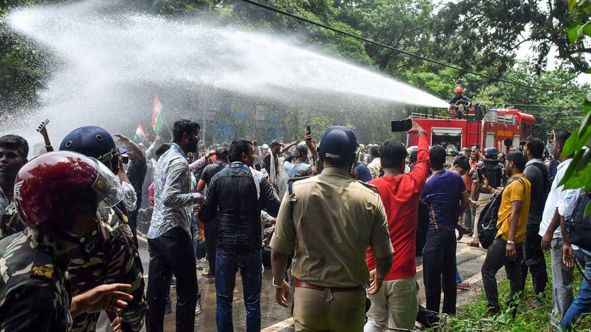‘Women Students Were Injured’: Jharkhand Aspirants Allege Brutal Lathi Charge During Assembly March