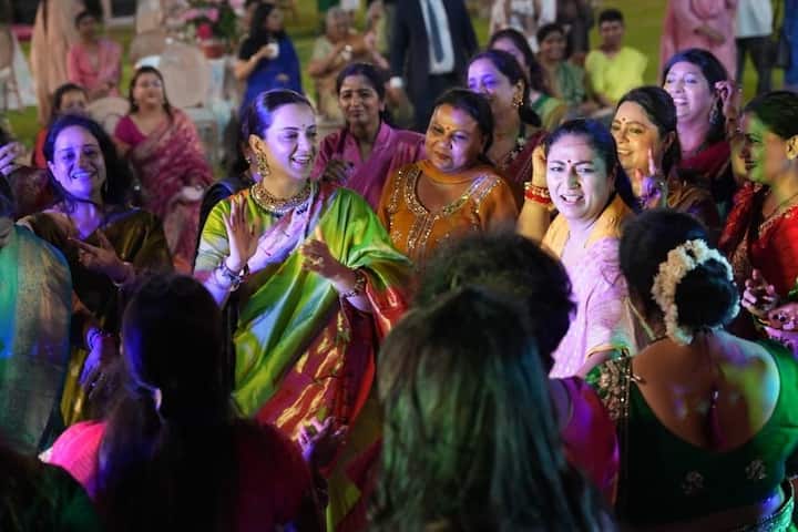 कंगना के वर्क फ्रंट की बात करें तो वो पिछली बार फिल्म 'भारत भाग्य विधाता' में नजर आई थी. अब फिल्म 14 अगस्त को ओटटी प्लेटफॉर्म जी 5 पर रिलीज हो रही है.