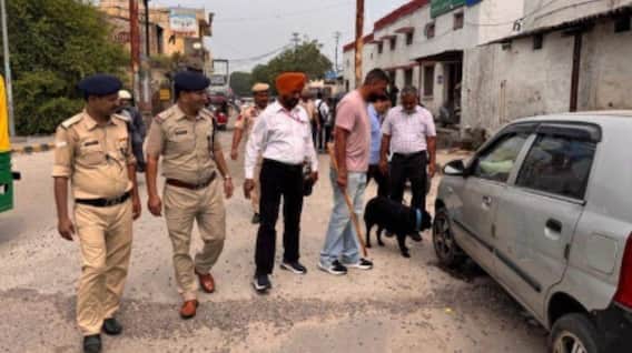 Punjab News: ਹਾਈ ਅਲਰਟ 'ਤੇ ਪੰਜਾਬ, ਥਾਂ-ਥਾਂ ਲੱਗੇ ਹਾਈ-ਟੈਕ ਨਾਕੇ, ਵੱਡੀ ਗਿਣਤੀ 'ਚ ਫੋਰਸ ਤਾਇਨਾਤ, ਮੁਲਾਜ਼ਮਾਂ ਦੀਆਂ ਛੁੱਟੀਆਂ ਰੱਦ...