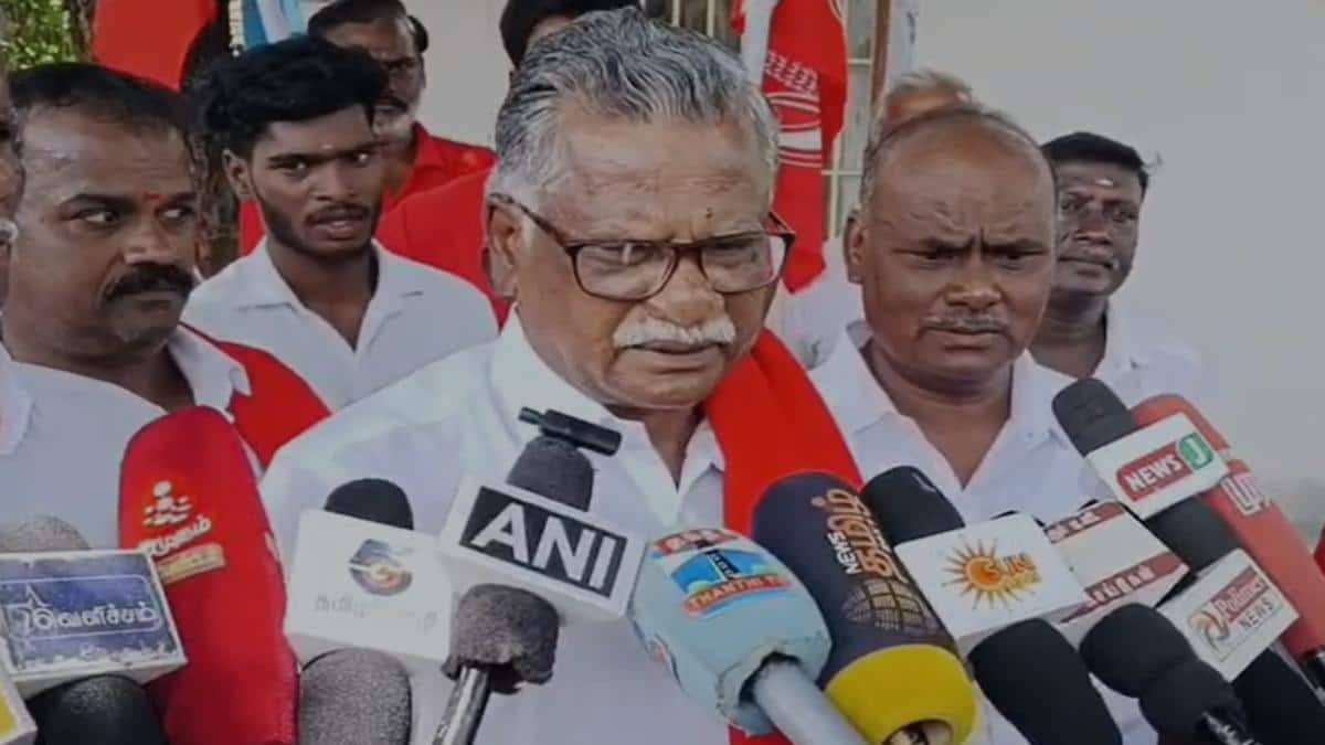 அரசியல் களத்தில் ஆச்சரியம்! தவெக பட்ஜெட்டை பாராட்டித் தள்ளிய இடதுசாரி தலைவர் முத்தரசன்!