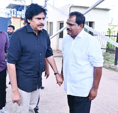 Pawan Kalyan Latest Look:విశాఖ పర్యటనలో పవన్ కళ్యాణ్ - చేతికి కట్టులేకుండా హుషారుగా ఉపముఖ్యమంత్రి !