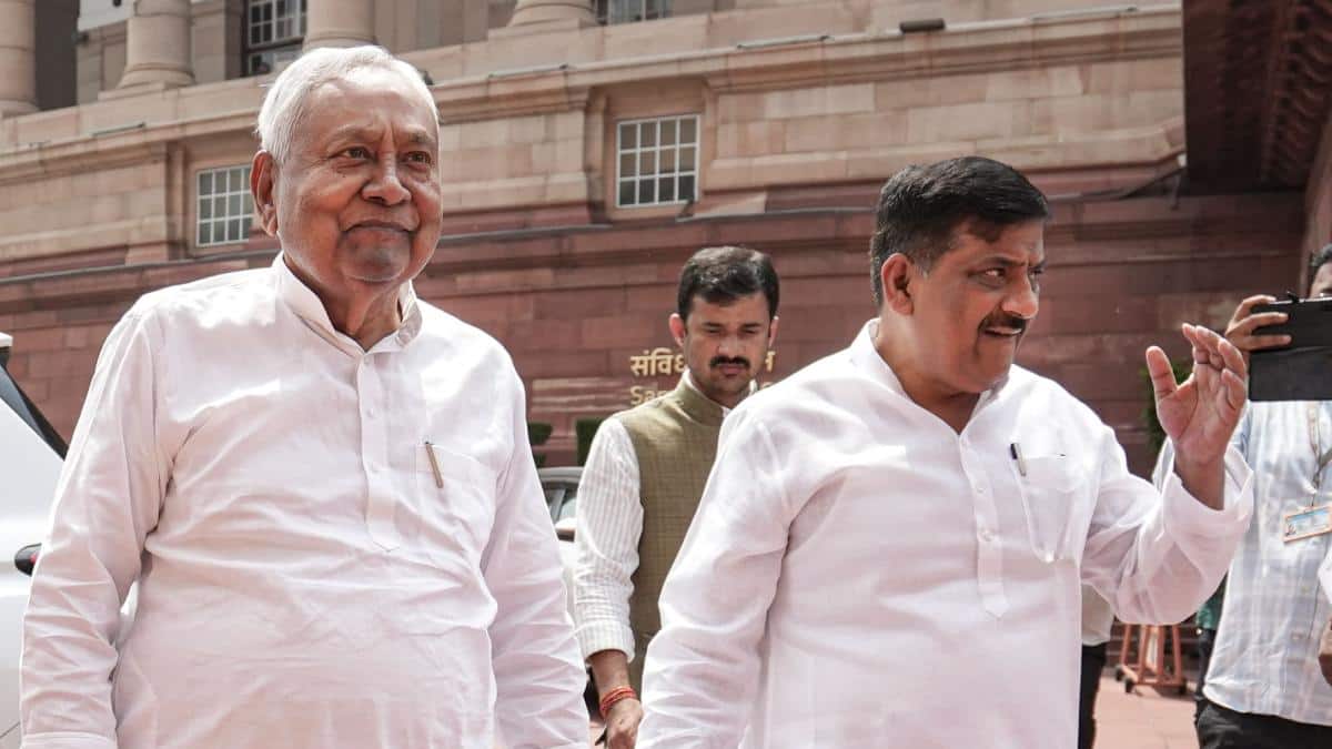 'बिहार में एक शब्द है, लफुआगिरी…', राहुल गांधी पर JDU का रिएक्शन