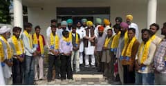 Big News: ਵੱਡੀ ਖਬਰ, ਕਾਂਗਰਸ ਨੂੰ ਛੱਡ ਸੀਨੀਅਰ ਆਗੂ ਸਾਥੀਆਂ ਸਣੇ AAP ‘ਚ ਸ਼ਾਮਲ, ਸਿਆਸਤ ‘ਚ ਮੱਚੀ ਤਰਥੱਲੀ...