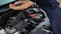 Car Battery Draining: बार-बार डाउन हो रही कार की बैटरी? ये चीजें करें चेक