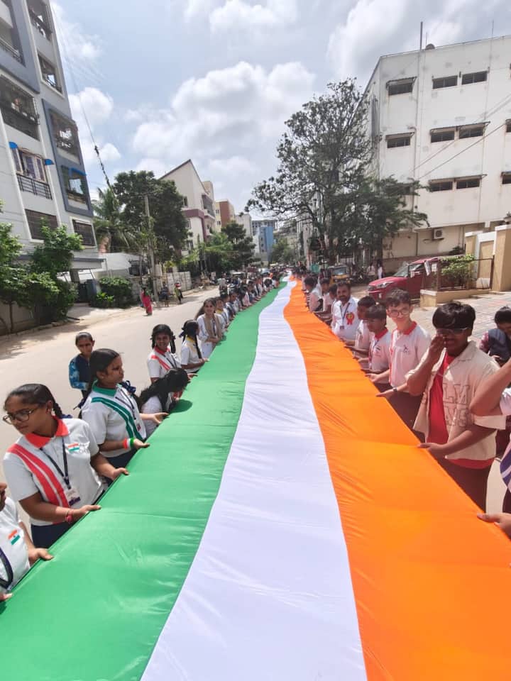 ఈ ర్యాలీ ద్వారా స్వాతంత్ర్య ఉద్యమంలో కోసం పోరాడిన వీరుల త్యాగాలను స్మరించుకోవడమే కాదు..యువతలో , విద్యార్థుల్లో..దేశభక్తి, ఐక్యత భావాలను పెంపొందించారు.