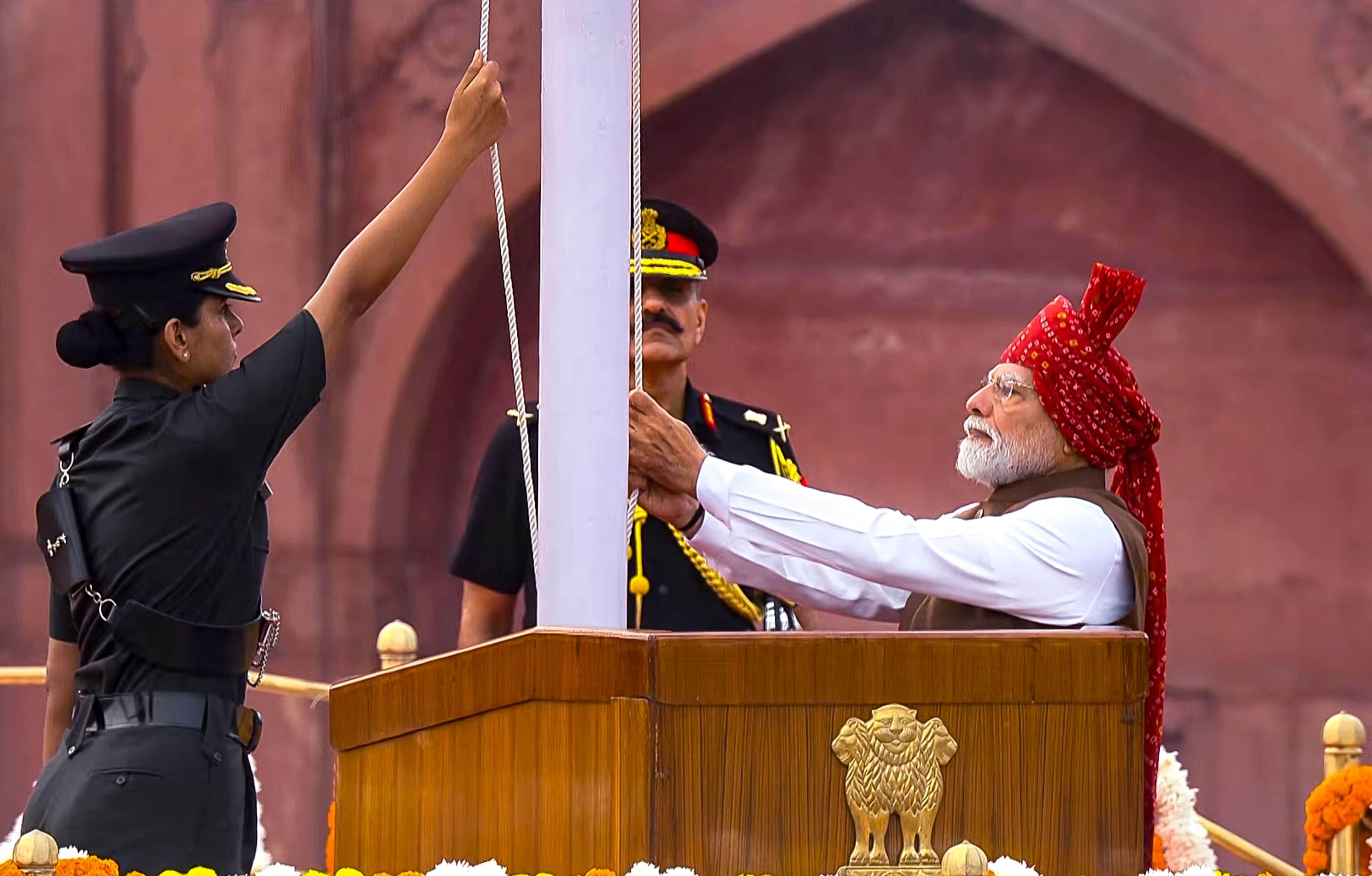 फ्री कोचिंग-AI ट्रेनिंग और न्यूक्लियर प्लांट...लाल किले से PM मोदी की घोषणा | बड़ी बातें