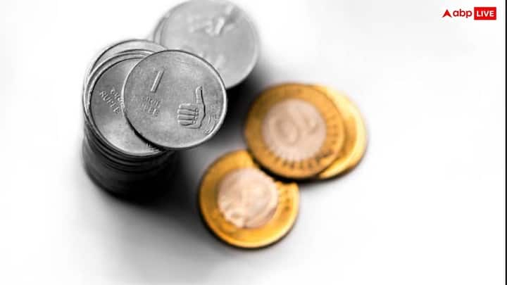 दशमलव प्रणाली से पहले के दौर में ₹1 को 16 आने, 64 पैसे या फिर 192 पाई में बांटा जाता था. यह प्रणाली दशमलव प्रणाली लागू होने तक चलती रही.