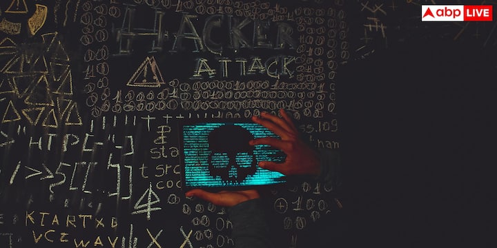 इसके साथ ही Hack होने के बाद कई लोग तुरंत संदिग्ध Messages, Emails या Files डिलीट कर देते हैं. ऐसा करने से पहले Screenshots, Email Headers, Transaction Details, फोन नंबर और Links की जानकारी को सेव करके रखना चाहिए क्योंकि ये जानकारी जब आप साइबर क्राइम पर अपनी शिकायत दर्ज करते हैं तो मांगी जाती है.