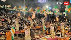 वाराणसी में तिरंगे के रंग में सजी गंगा आरती, देखें तस्वीरें