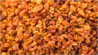 Soaked Raisins : రోజూ కిస్మిస్ నానబెట్టి ఉదయాన్నే తింటే కలిగే అద్భుతమైన ఆరోగ్య ప్రయోజనాలు ఇవే