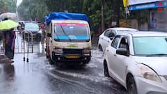 Water Logging in Kolkata : সকাল থেকে ভারী বৃষ্টিতে বানভাসী কলকাতা-সহ দক্ষিণবঙ্গ, জলমগ্ন স্কুল-বাড়ি,  উপকূলবর্তী জেলাগুলিতে অ্যালার্ট