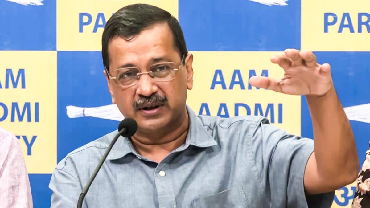 अरविंद केजरीवाल बोले- 'हां मैं दिमागी नक्सल', BJP ने कहा, 'ऐसे नक्सली…'