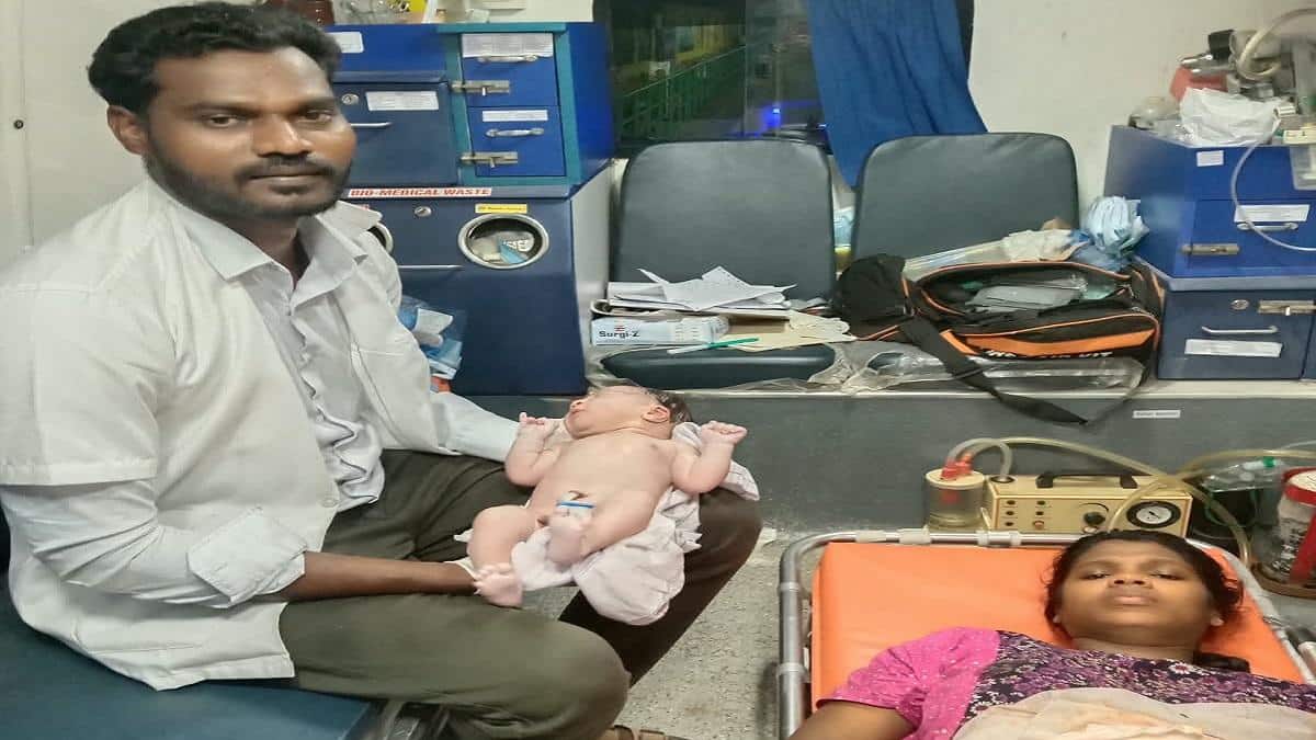 நடுவழியில் அதிகரித்த பிரசவ வலி... தஞ்சாவூர் அருகே 108 ஆம்புலன்சிலேயே குவா...குவா!!!