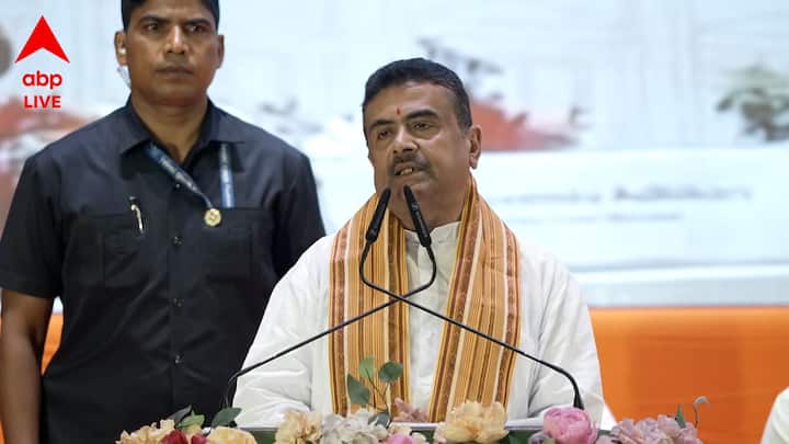 ধনধান্য অডিটোরিয়ামের অনুষ্ঠানমঞ্চ থেকে মুখ্যমন্ত্রী জানান, ১৭ তারিখ থেকে অ্যাকাউন্টে টাকা যাচ্ছে। গতকাল থেকে এই প্রক্রিয়া শুরু হয়েছে। রাজ্যে এবারের অনুমোদিত তালিকা ১ কোটি ৪৫ লক্ষ।