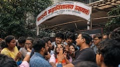 विद्यार्थ्यांच्या नोंदणीवरून वाद, मुंबईतील साठ्ये कॉलेजबाहेर मनसे आणि ABVP चे कार्यकर्ते एकमेकांना भिडले