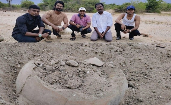 சிவகங்கையில் 3000 ஆண்டு பழமையான பெருங்கற்கால கல்வட்டம், ஈமச்சின்னங்கள் கண்டுபிடிப்பு!