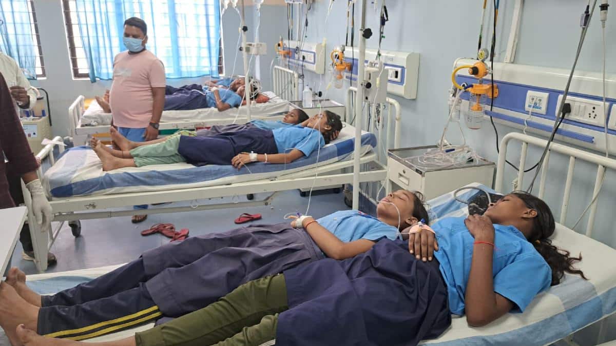 बिहार: MDM में नमक की जगह डाला डिटर्जेंट पाउडर? छात्रों की तबीयत बिगड़ी