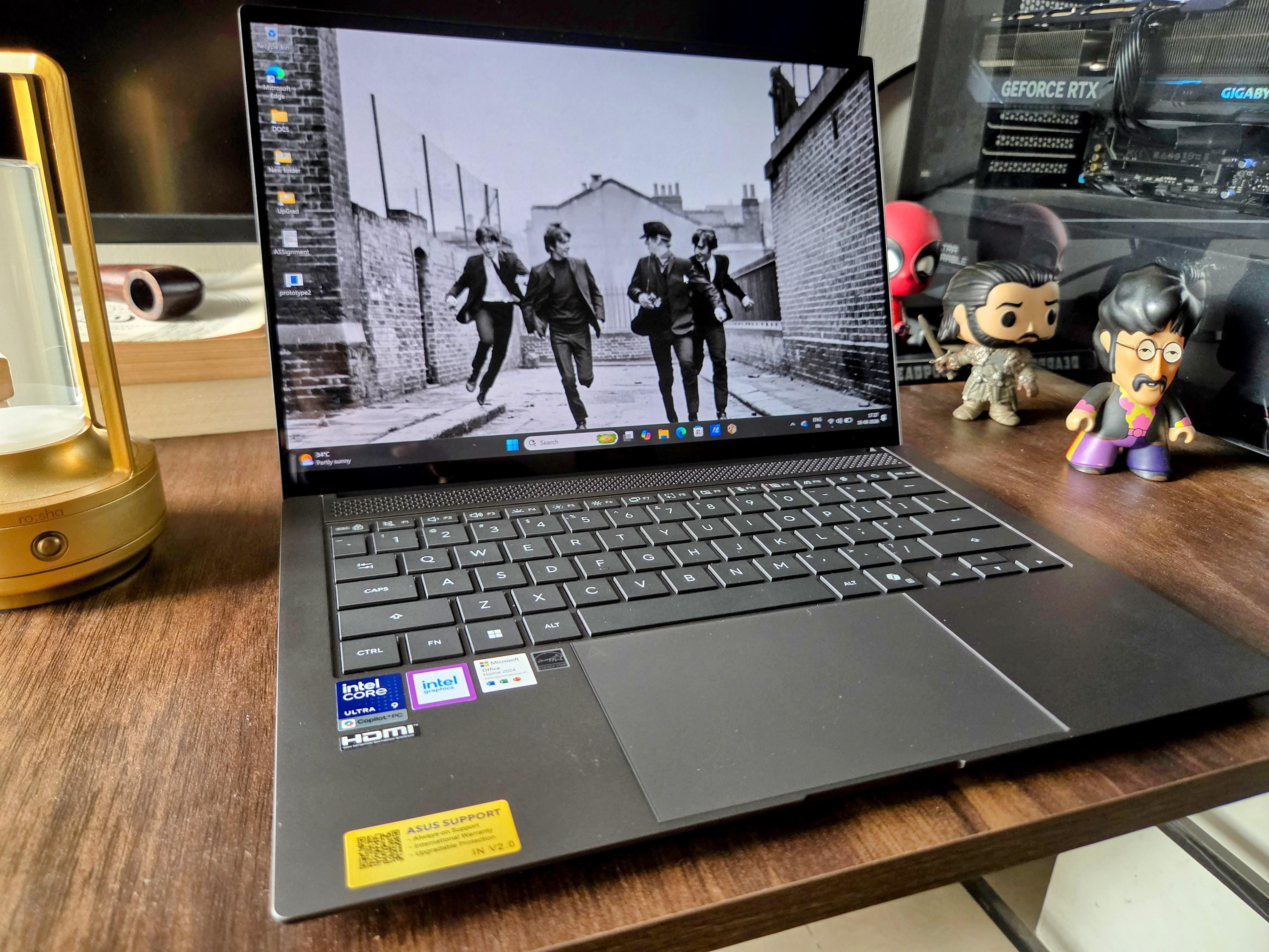 Asus Zenbook S14 Review: Thin Enough To Disappear, Powerful Enough To Be Noticed