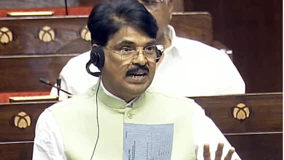‘Legal Cockroaches’ To Protest Against Bar Council Chairman Tomorrow