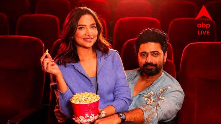 শুভশ্রী লিখছেন, 'দেব, আমি যেন তোমায় নতুন করে বেঁচে উঠতে দেখলাম। তোমার নতুন একটা সত্ত্বার সঙ্গে পরিচিত হলাম। সত্যি বলছি, পরিচালক হিসেবে তোমার স্বচ্ছ ধারণা দেখে আমি বেশ অবাক হয়েছি।'
