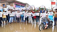 गिरिडीह: जर्जर सड़क पर फूटा ग्रामीणों का गुस्सा, बनाई मानव शृंखला