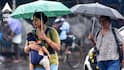Weather Update: রাজ্যজুড়ে ফের দুর্যোগ! ১৭ জেলায় জারি হলুদ সতর্কতা, কী পূর্বাভাস আবহাওয়া দফতরের?