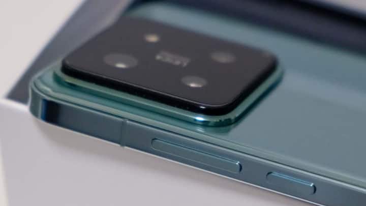 अगर आपकी प्राथमिकता सिर्फ गेमिंग है तो Oppo K13 Turbo और Realme 16T 5G जैसे फोन आपके लिए बेहतर रहेंगे, क्योंकि इनमें दमदार प्रोसेसर और कूलिंग सिस्टम दिया गया है. वहीं अगर आप बड़ी स्टोरेज और बैलेंस्ड परफॉर्मेंस चाहते हैं तो OnePlus Nord CE6 और Vivo T4 Pro अच्छे विकल्प हो सकते हैं. जिन यूजर्स को लंबे समय तक सॉफ्टवेयर अपडेट और ब्रांड भरोसा चाहिए, उनके लिए Samsung Galaxy A35 5G सही रहेगा. 