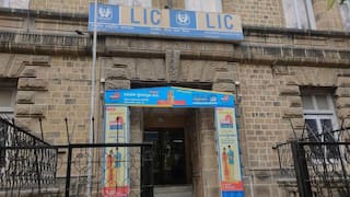 LIC Can Now Buy More HDFC Bank Shares: RBI Approves Stake Hike To 9.99%