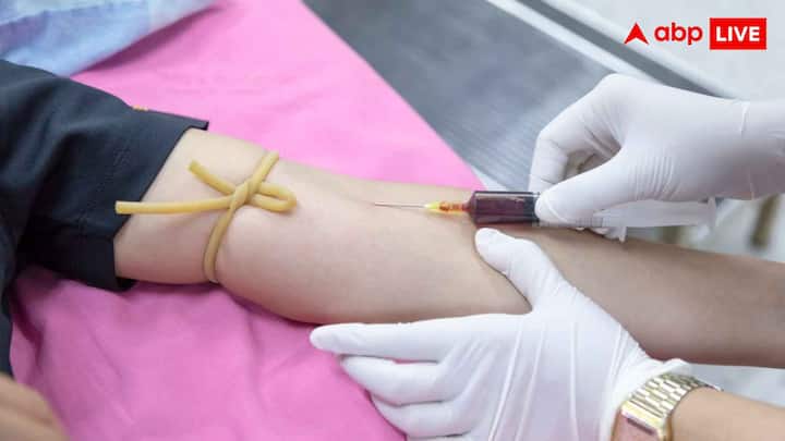 इसके बाद जिस Blood Type की जरूरत है, उसे चुनें. सही ब्लड ग्रुप चुनना जरूरी है, जिससे सिस्टम उसी के अनुसार उपलब्धता की जानकारी दिखा सके.