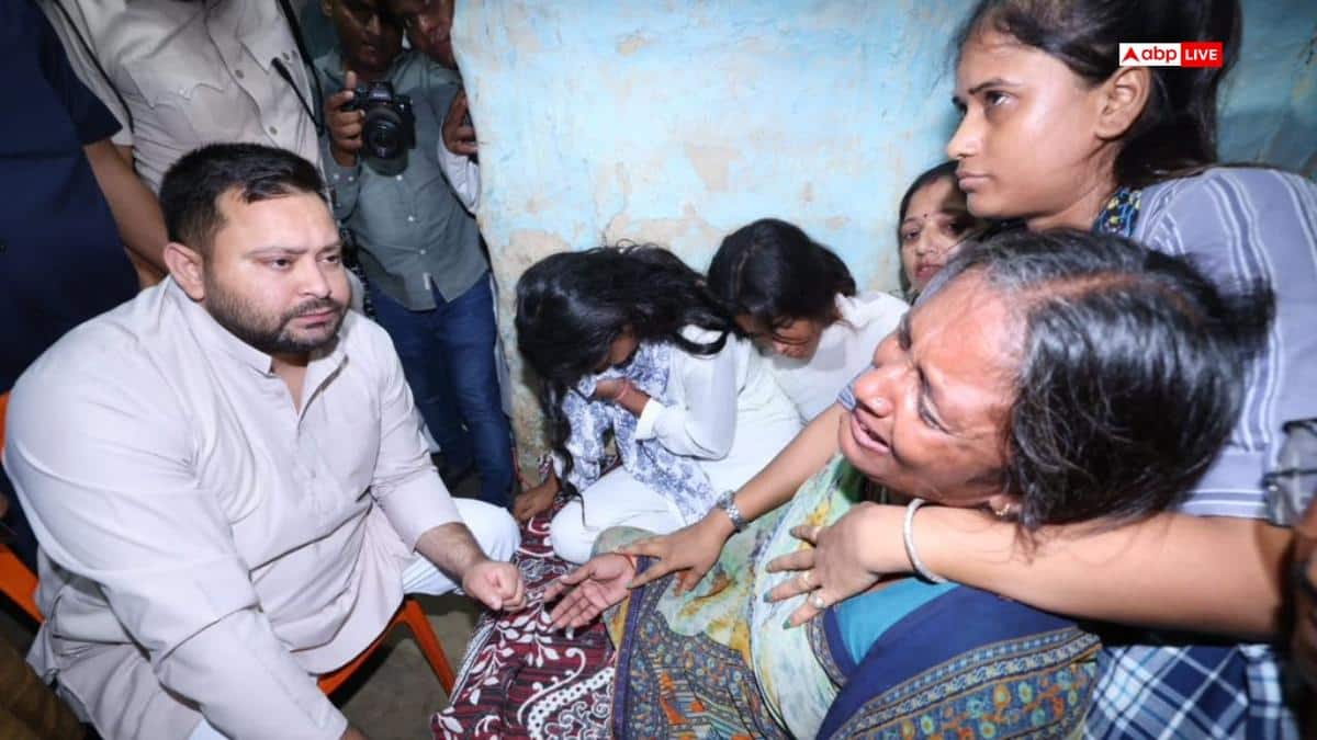 मधुबनी: रौशन यादव के परिवार से मिले तेजस्वी यादव, आर्थिक मदद और नौकरी का वादा
